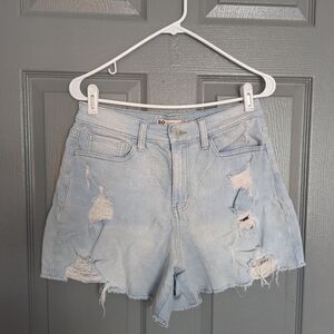 So Target brand denim shorts, size 9